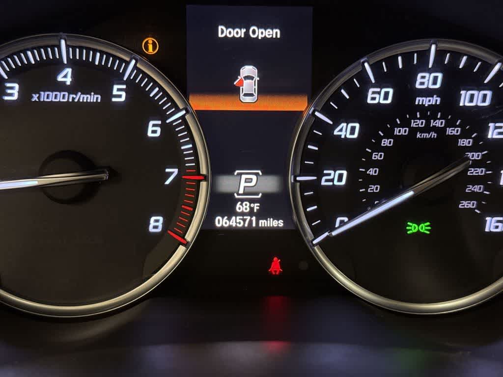 Acura TLX 2019 con paquete tecnológico