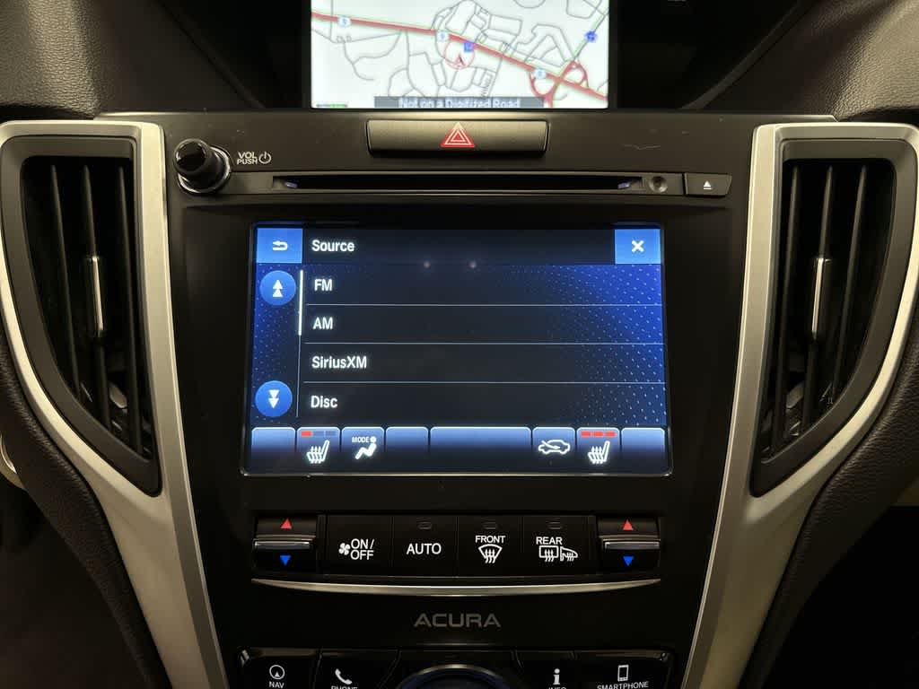 Acura TLX 2019 con paquete tecnológico