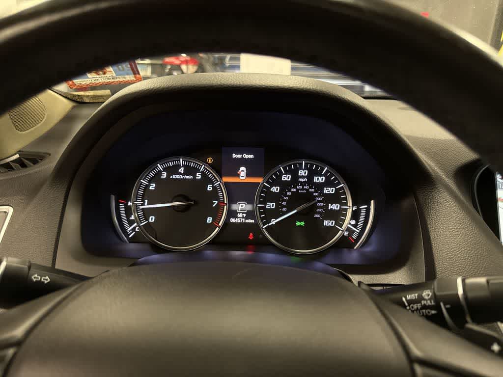 Acura TLX 2019 con paquete tecnológico