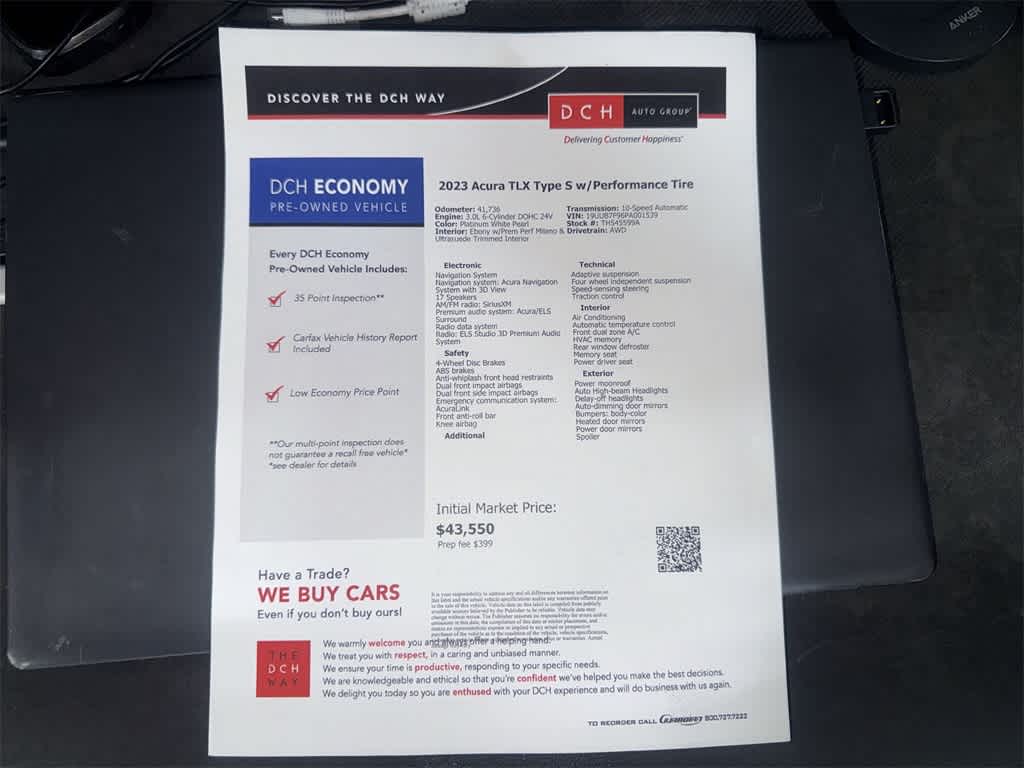 Acura TLX Type S 2023 con neumáticos de alto rendimiento