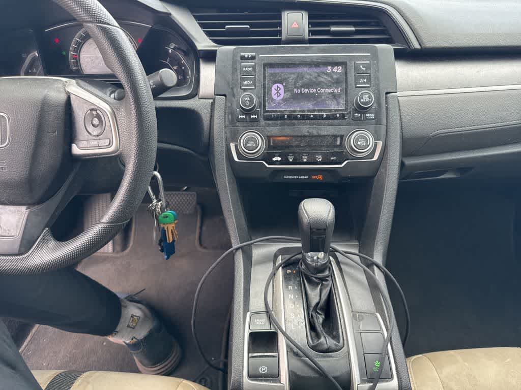 Honda Civic Sedán LX 2016