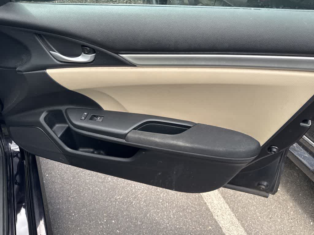 Honda Civic Sedán LX 2016