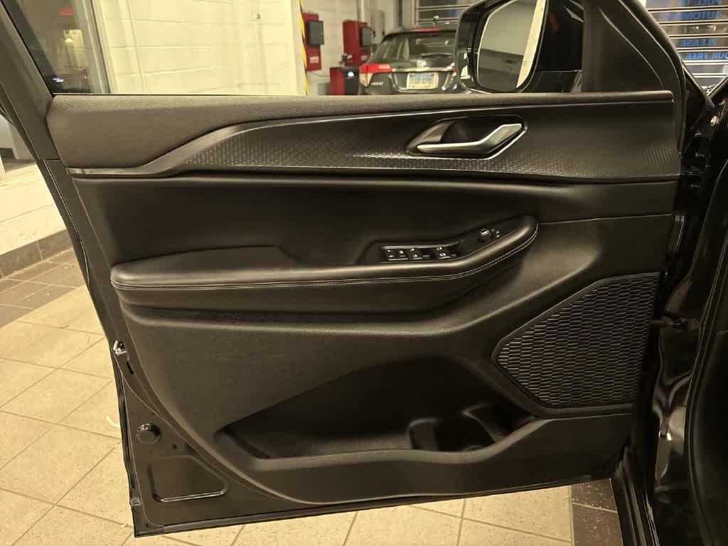 Jeep Grand Cherokee Altitude X 2023