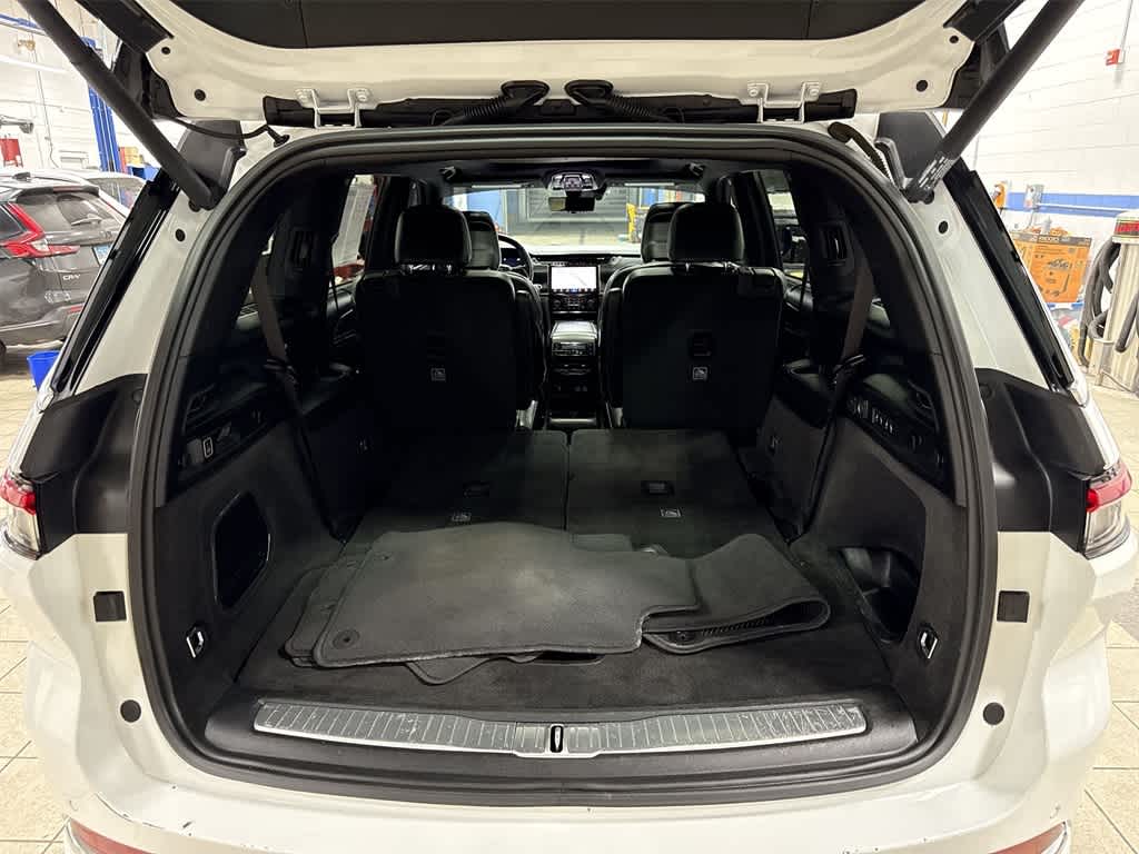 Jeep Grand Cherokee L Overland 2021