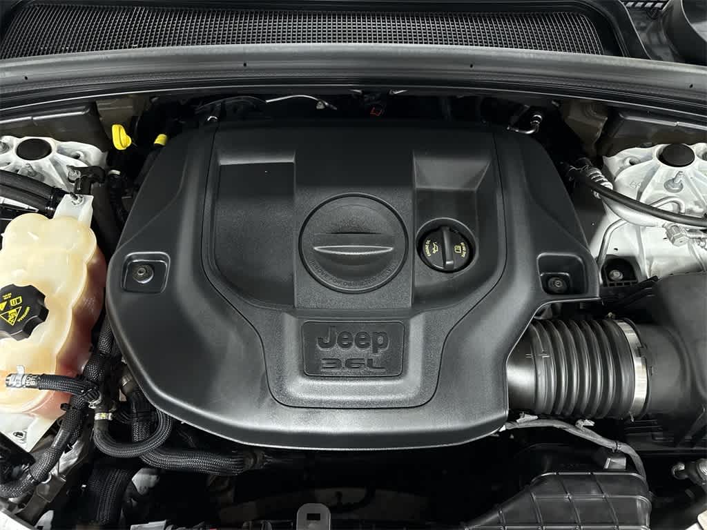 Jeep Grand Cherokee L Overland 2021