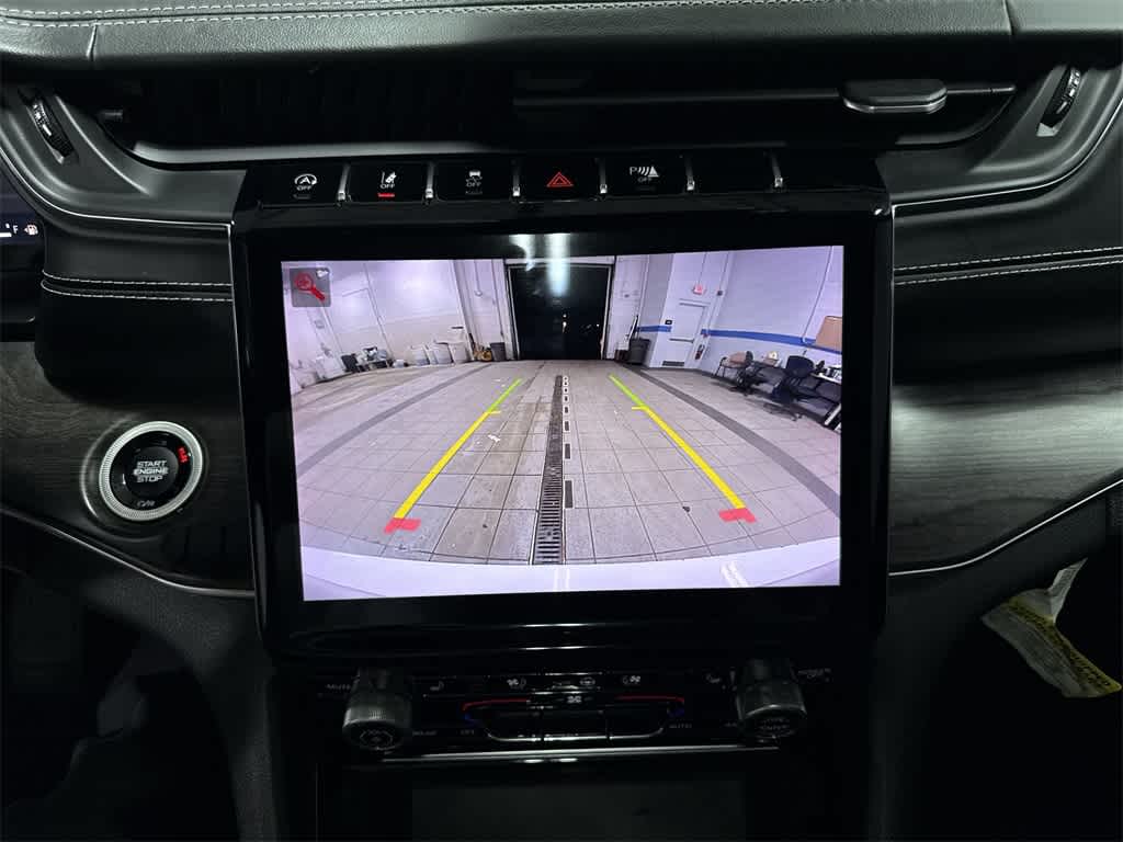 Jeep Grand Cherokee L Overland 2021