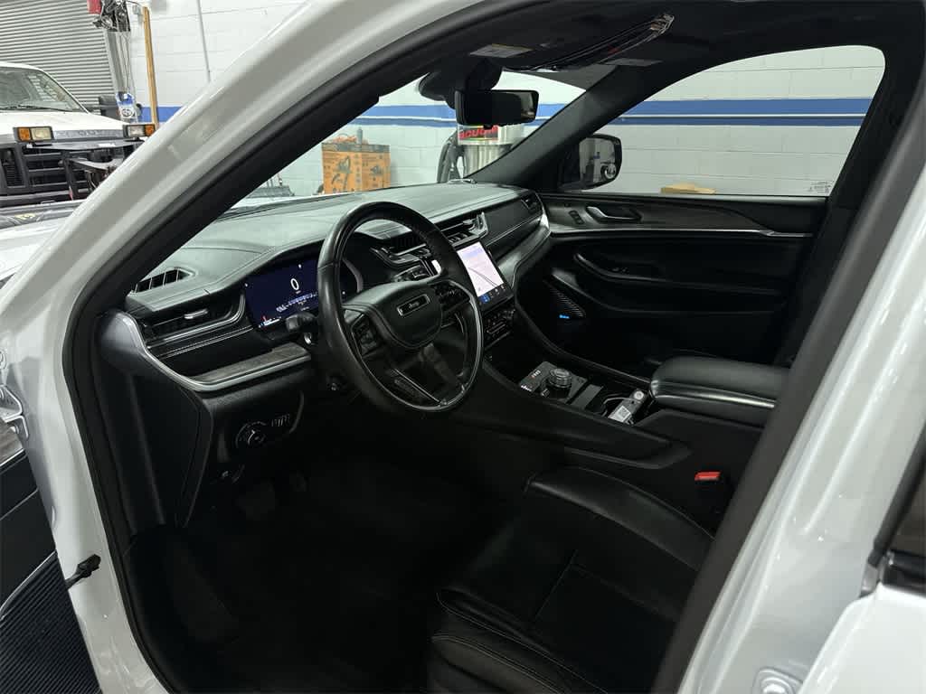 Jeep Grand Cherokee L Overland 2021