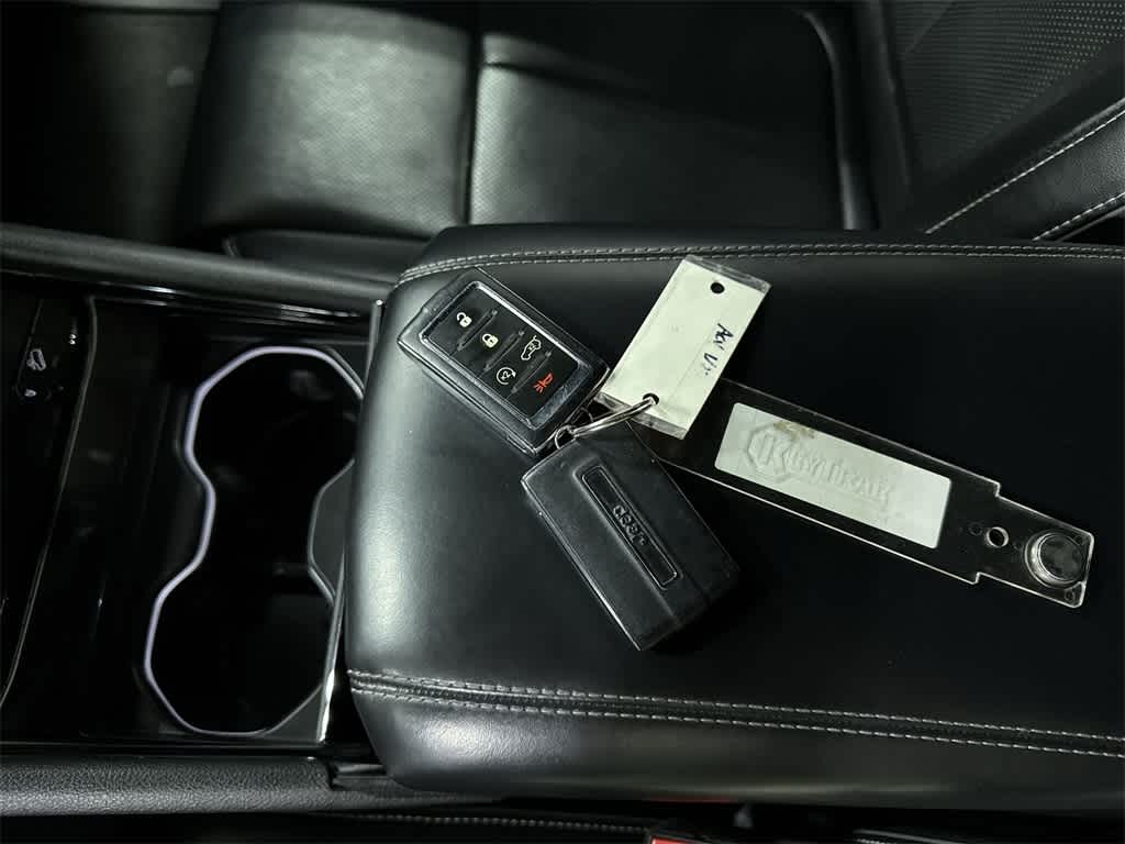 Jeep Grand Cherokee L Overland 2021