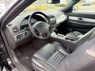 Ford Thunderbird de 2002 con techo rígido Premium