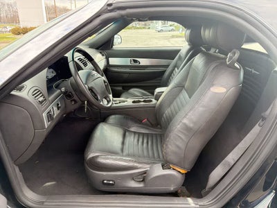 Ford Thunderbird de 2002 con techo rígido Premium