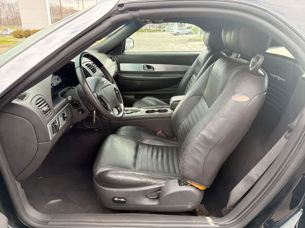 Ford Thunderbird de 2002 con techo rígido Premium
