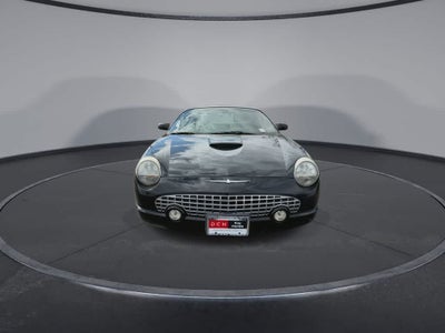 Ford Thunderbird de 2002 con techo rígido Premium