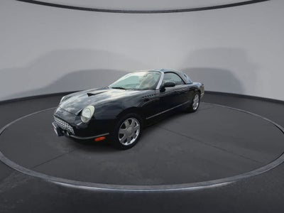 Ford Thunderbird de 2002 con techo rígido Premium