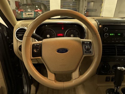 Ford Explorer XLT 2010