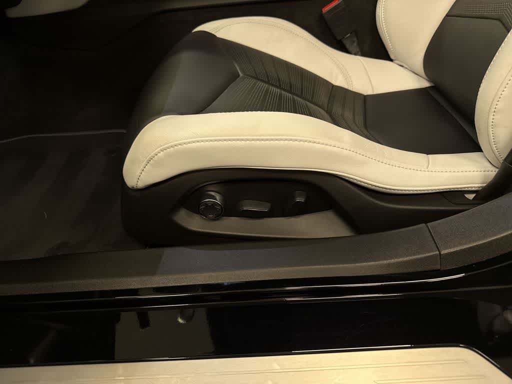Chevrolet Corvette 2LT 2024