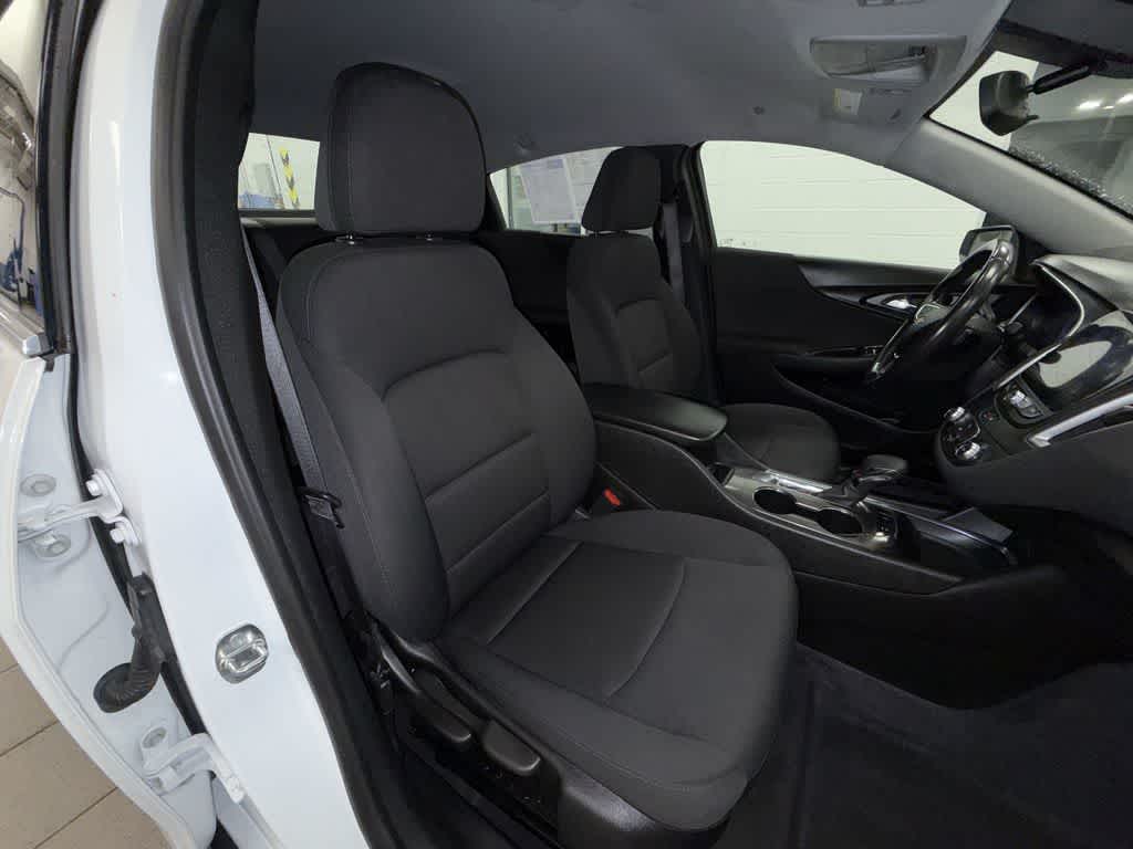 Chevrolet Malibu RS 2021