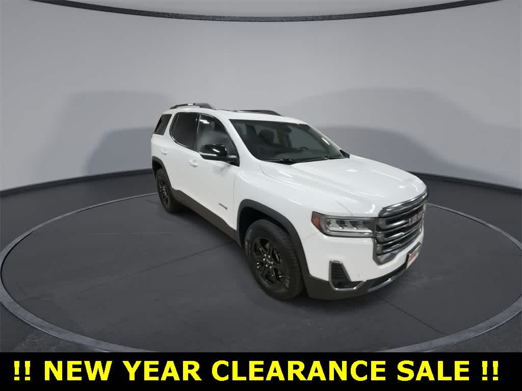 2022 GMC Acadia AT4