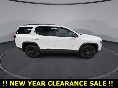 2022 GMC Acadia AT4