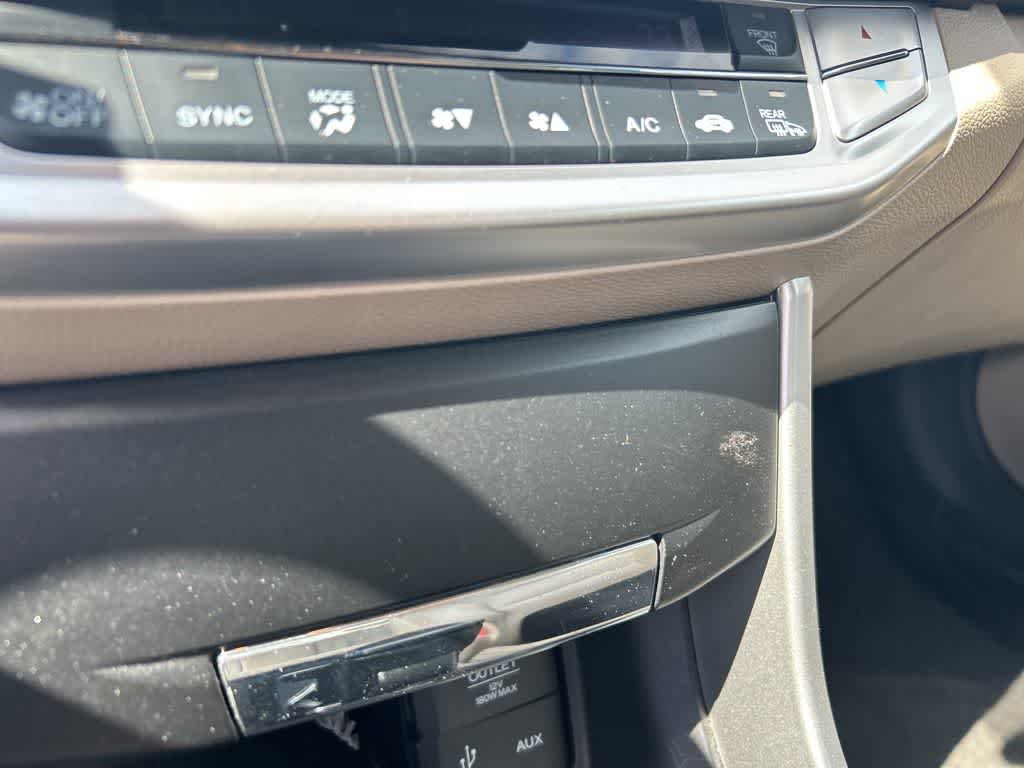 Honda Accord Base 2015