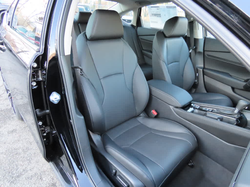 Honda Accord Hybrid Touring 2026