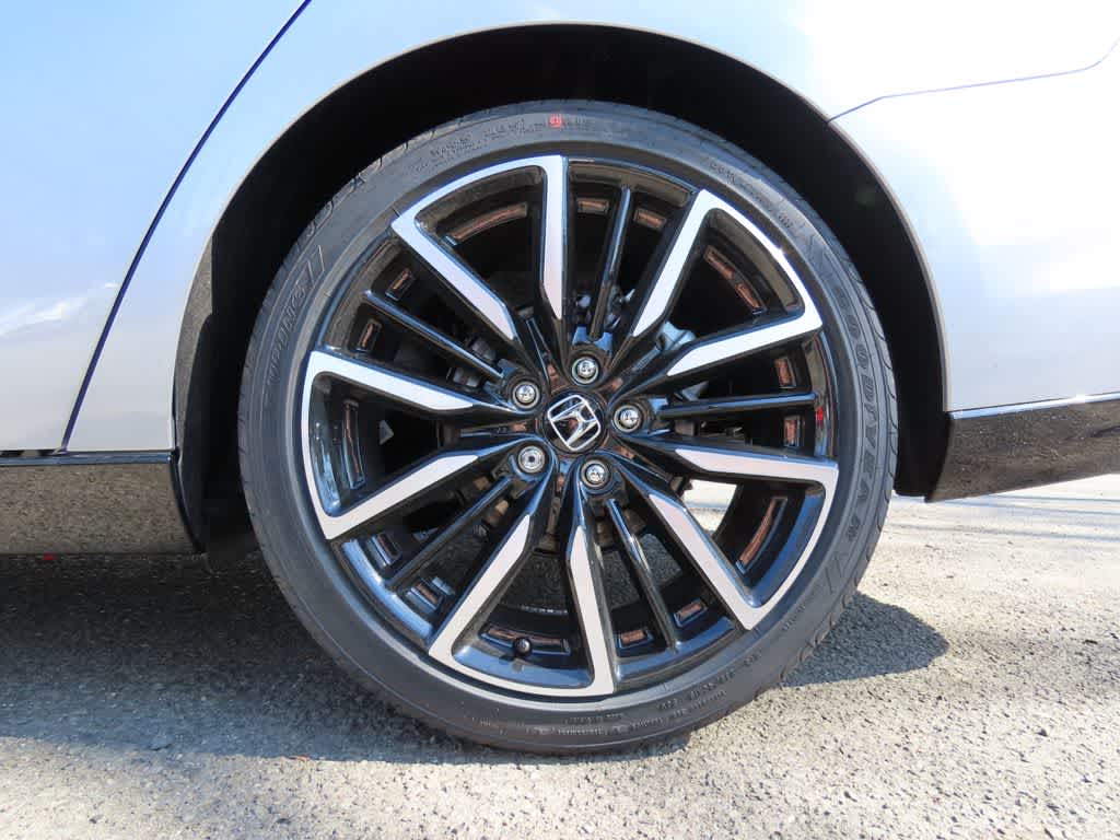 Honda Accord Hybrid Touring 2026