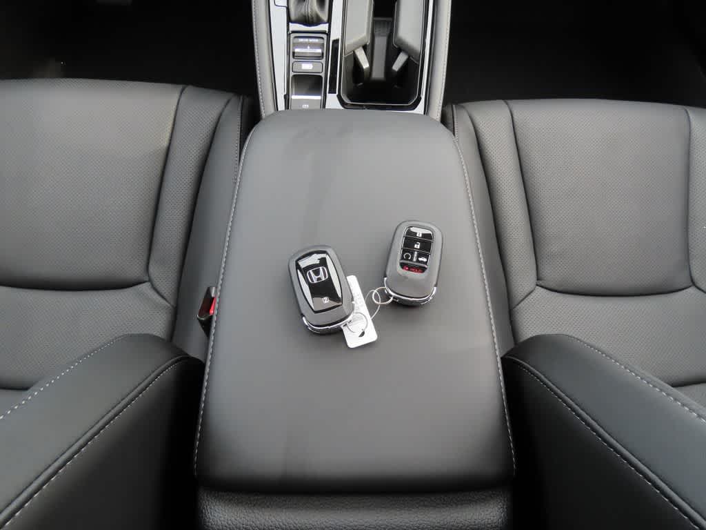 Honda Accord Hybrid Touring 2026