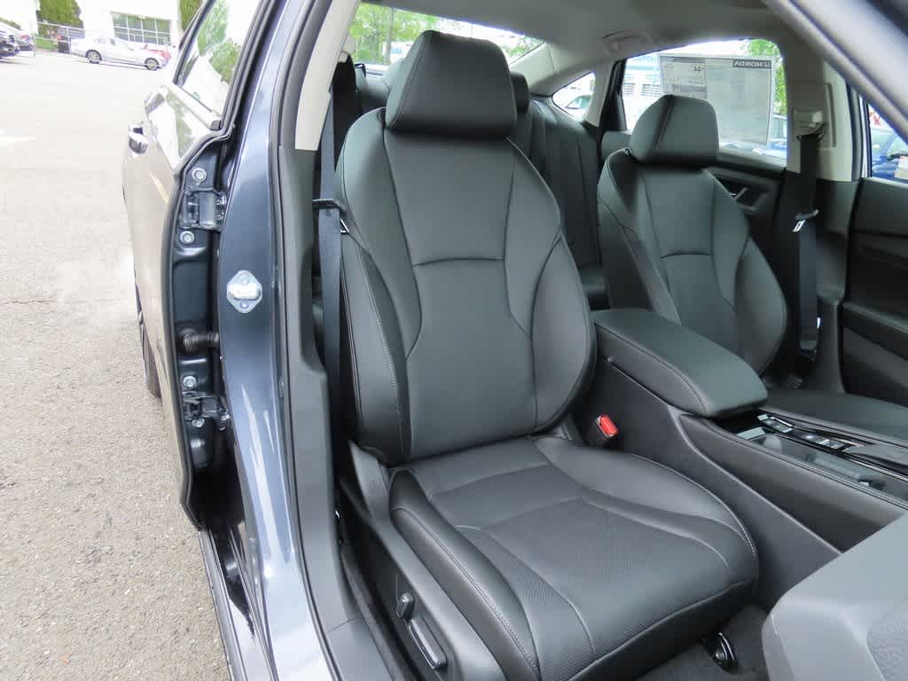 Honda Accord Hybrid Touring 2025