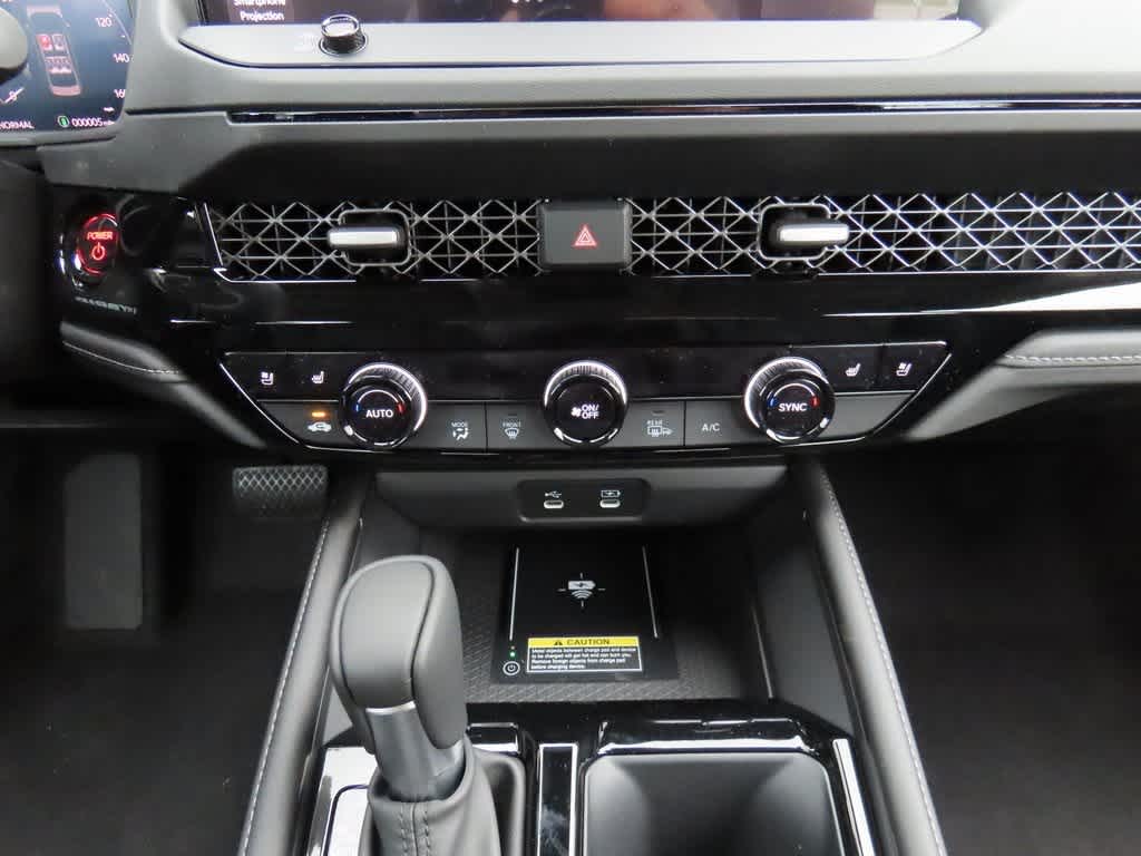 Honda Accord Hybrid Touring 2025