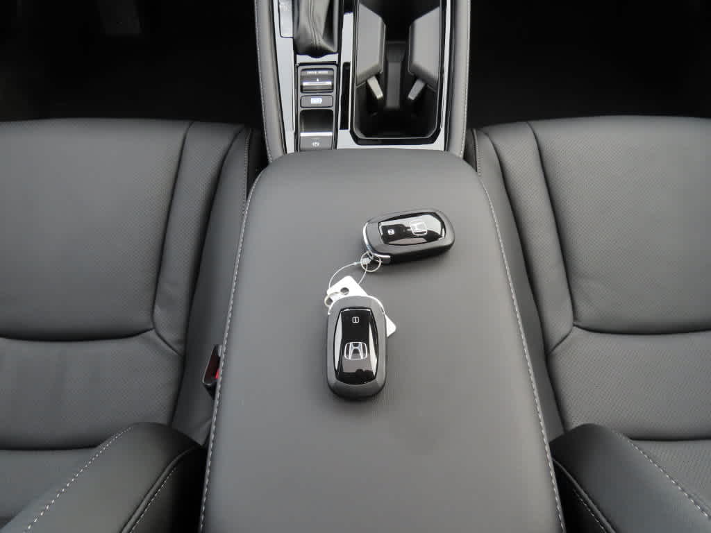Honda Accord Hybrid Touring 2026