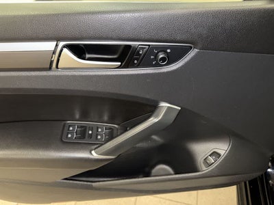 Volkswagen Passat R-Line 2017 con paquete Comfort