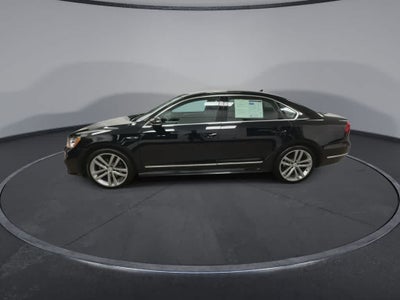 Volkswagen Passat R-Line 2017 con paquete Comfort