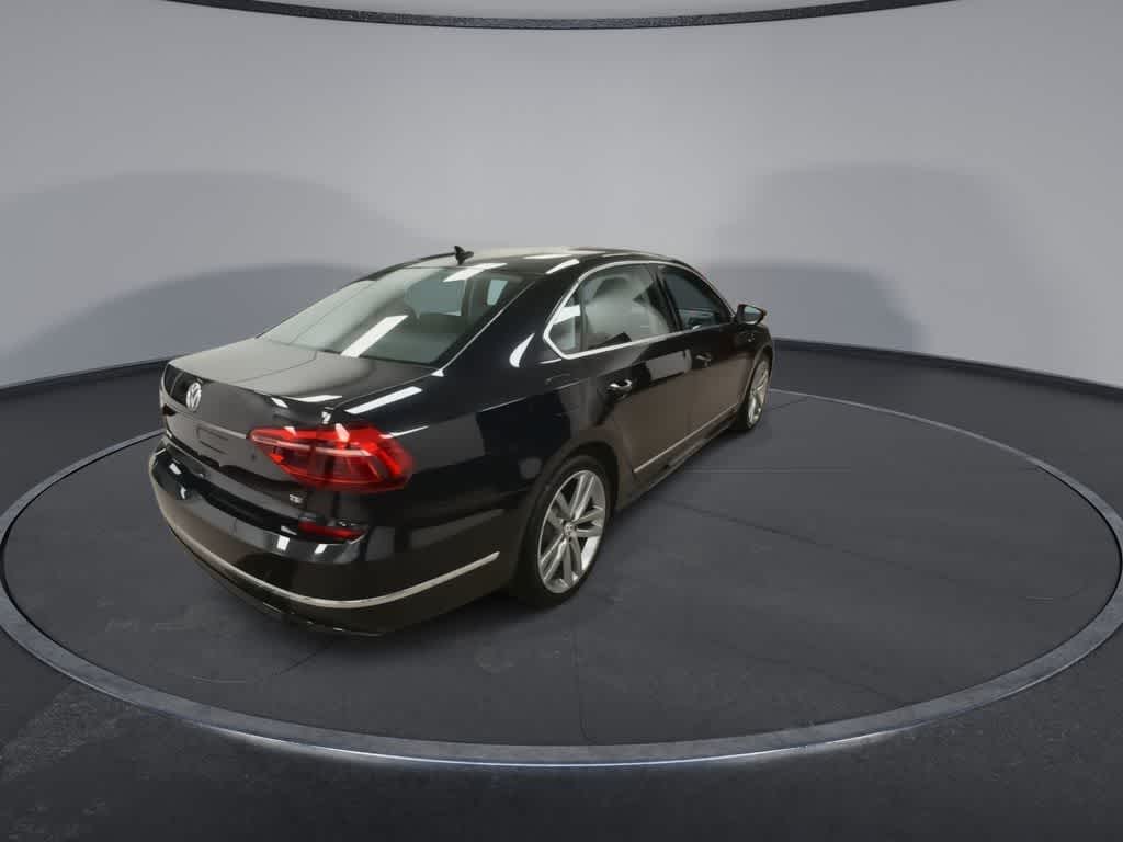 Volkswagen Passat R-Line 2017 con paquete Comfort