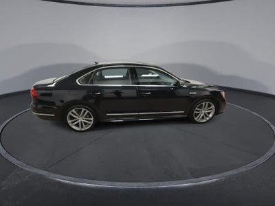 Volkswagen Passat R-Line 2017 con paquete Comfort