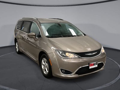Chrysler Pacifica Touring-L Plus 2017