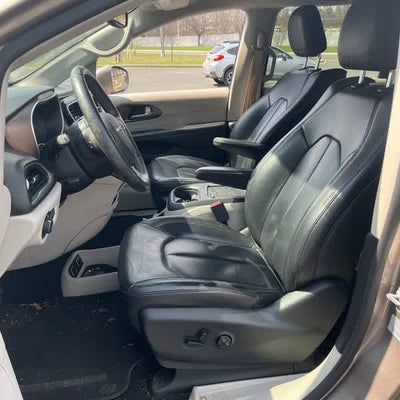 Chrysler Pacifica Touring-L Plus 2017