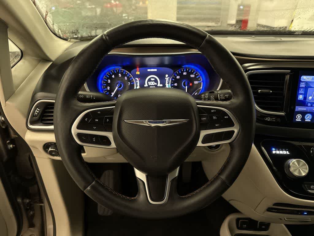 Chrysler Pacifica Touring-L Plus 2017