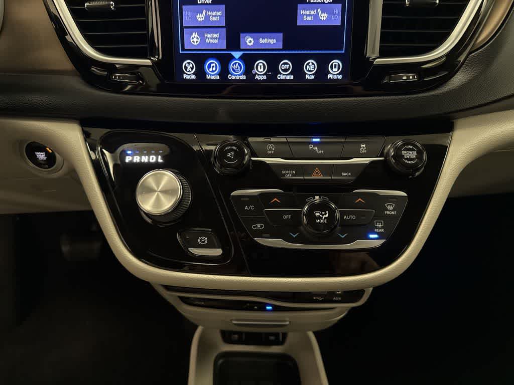 Chrysler Pacifica Touring-L Plus 2017