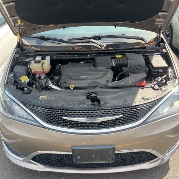 Chrysler Pacifica Touring-L Plus 2017