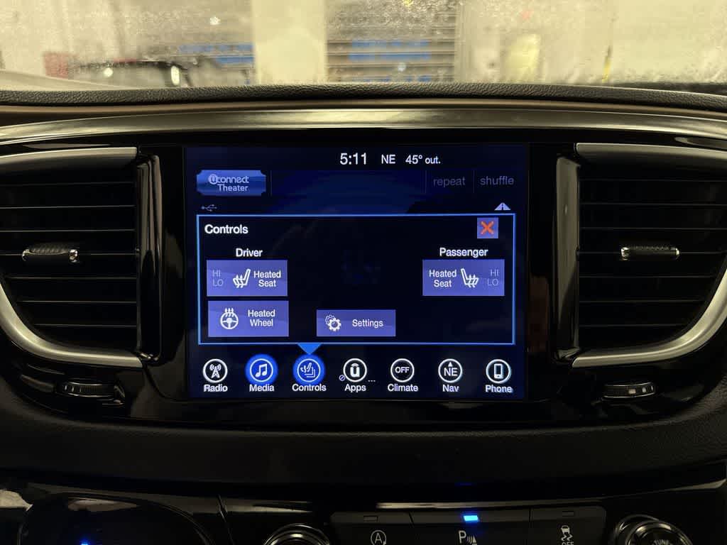 Chrysler Pacifica Touring-L Plus 2017