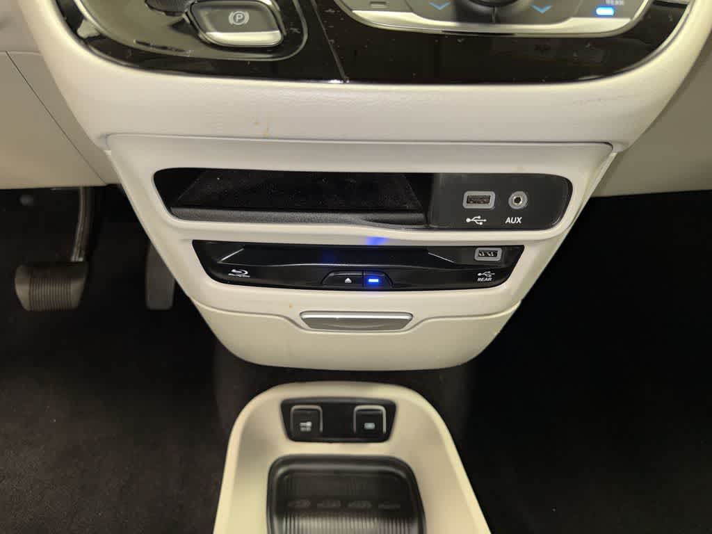 Chrysler Pacifica Touring-L Plus 2017