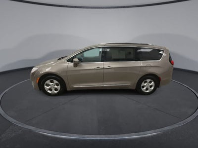 Chrysler Pacifica Touring-L Plus 2017