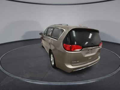 Chrysler Pacifica Touring-L Plus 2017