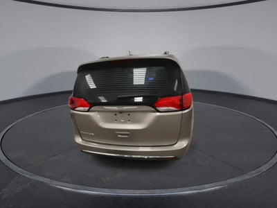 Chrysler Pacifica Touring-L Plus 2017