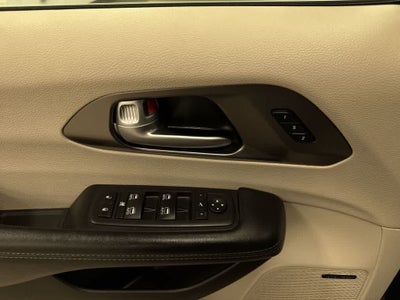 Chrysler Pacifica Limited 2017