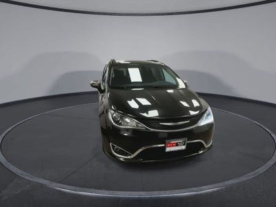 Chrysler Pacifica Limited 2017