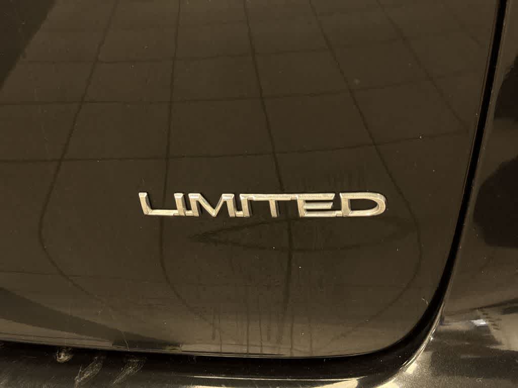 Chrysler Pacifica Limited 2017
