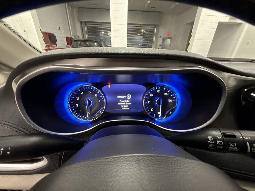 Chrysler Pacifica Limited 2017