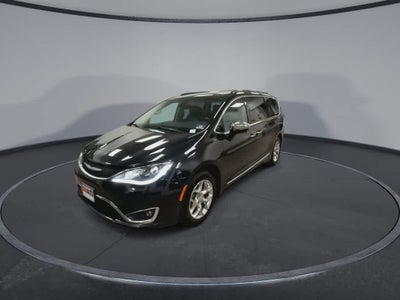 Chrysler Pacifica Limited 2017