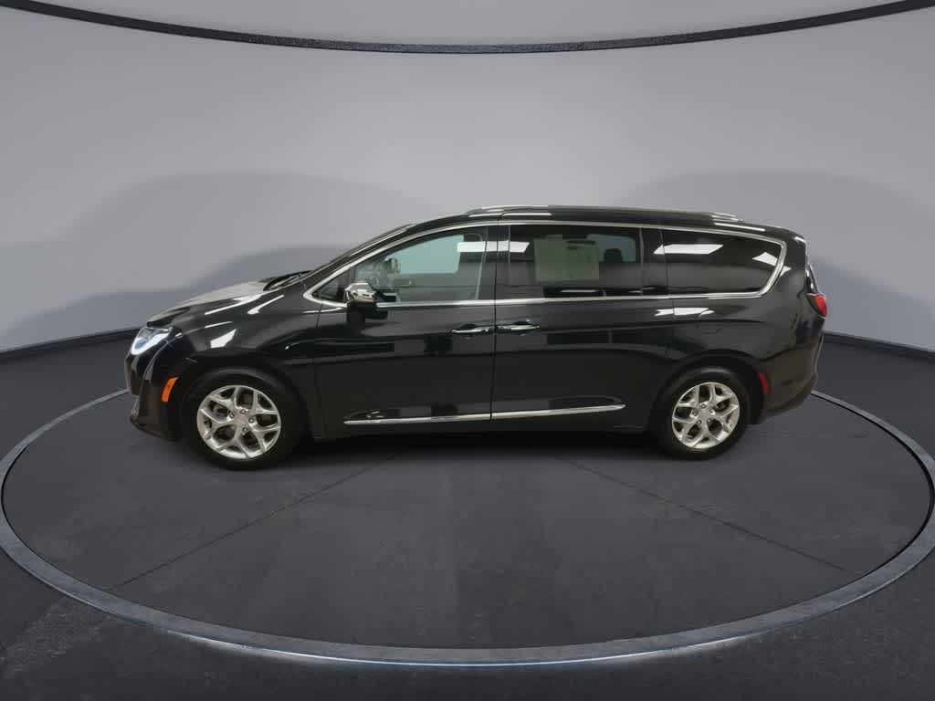 Chrysler Pacifica Limited 2017