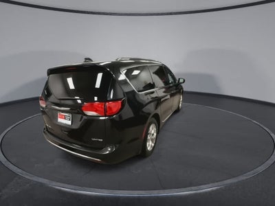 Chrysler Pacifica Limited 2017
